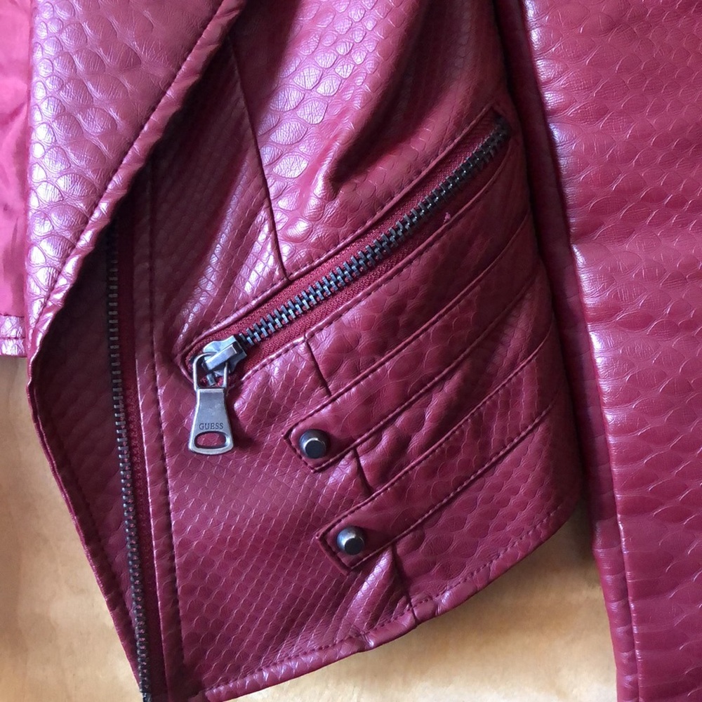 Needs repair - GUESS Brick Red Faux Leather Moto Jacket - Small - Picture 3 of 15